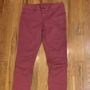 Maurice’s Peach/Pink Capri Skinny Jeans